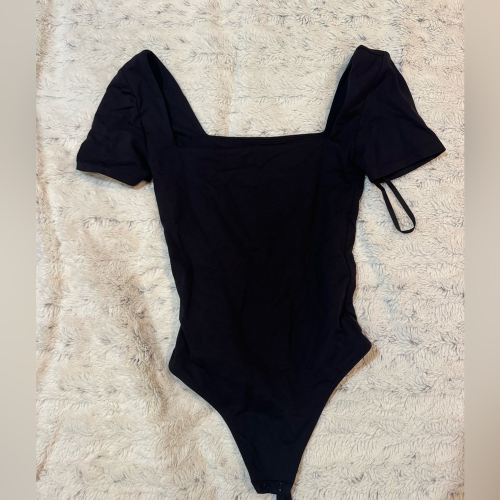 ARITZIA Square neck body suit